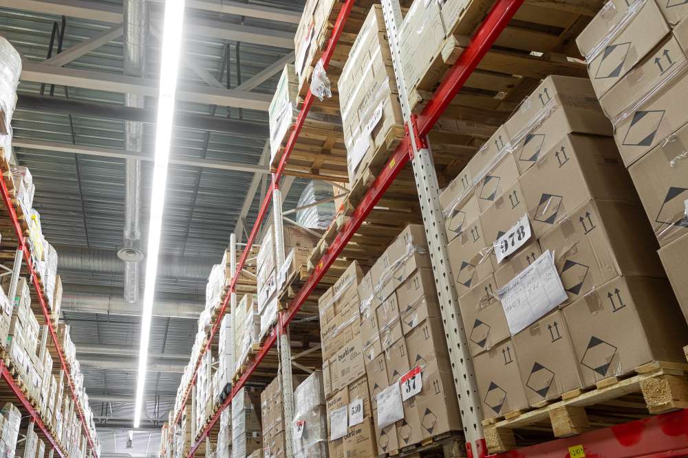 warehouse management feature for stock management